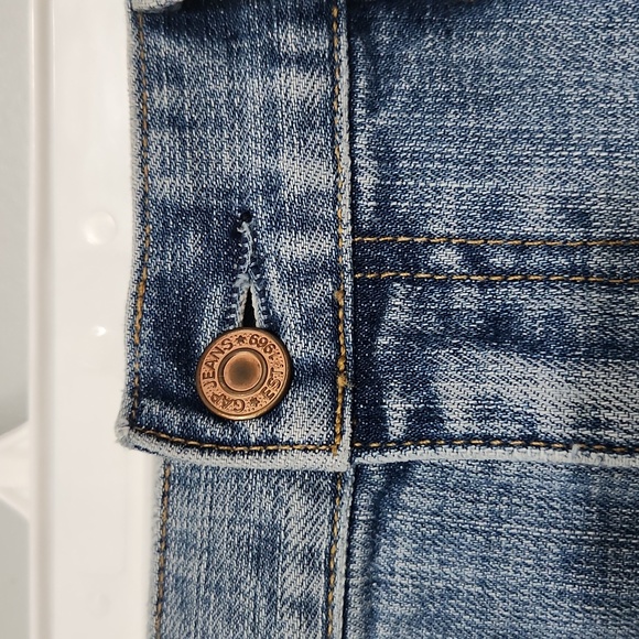 Denim Gap Skirt - Picture 2 of 8